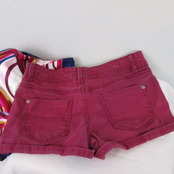 Cute Cotton On Raspberry Denim Shorts - Picture 2 of 5